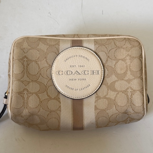 Coach Handbags - Coach wrislet